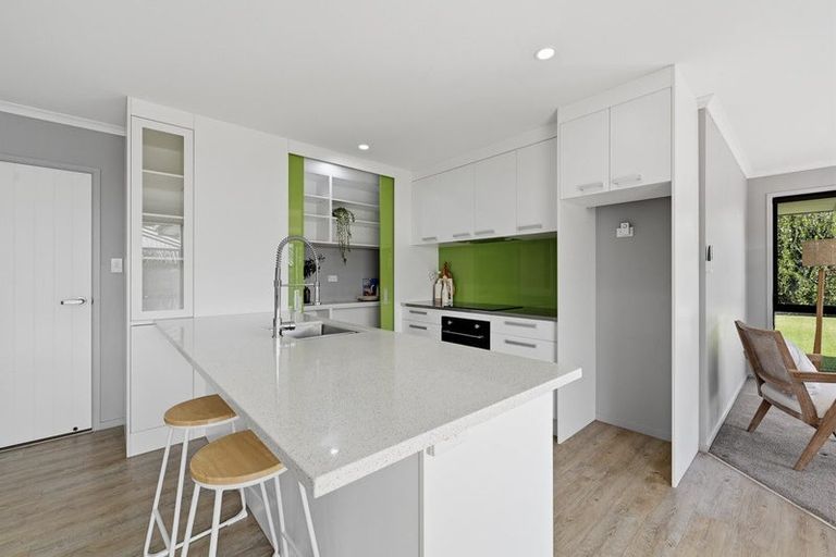 Photo of property in 8 Vantage Place, Omokoroa, 3114