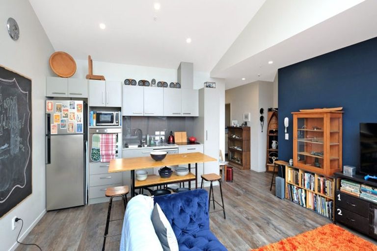 Photo of property in 401/160a Hobsonville Point Road, Hobsonville, Auckland, 0616
