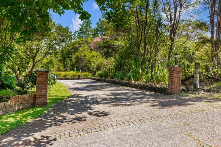 Photo of property in 17 Yelash Road, Massey, Auckland, 0614