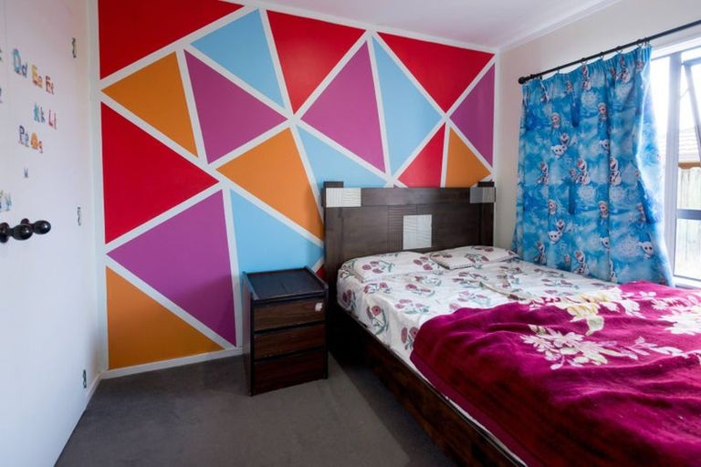 Photo of property in 5 Sherpa Place, Massey, Auckland, 0614
