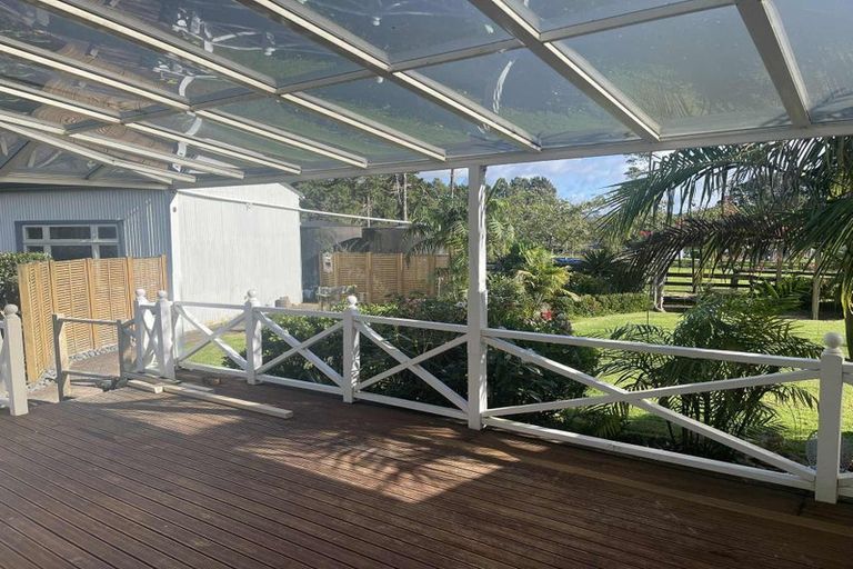 Photo of property in 480 Paremoremo Road, Paremoremo, Auckland, 0632
