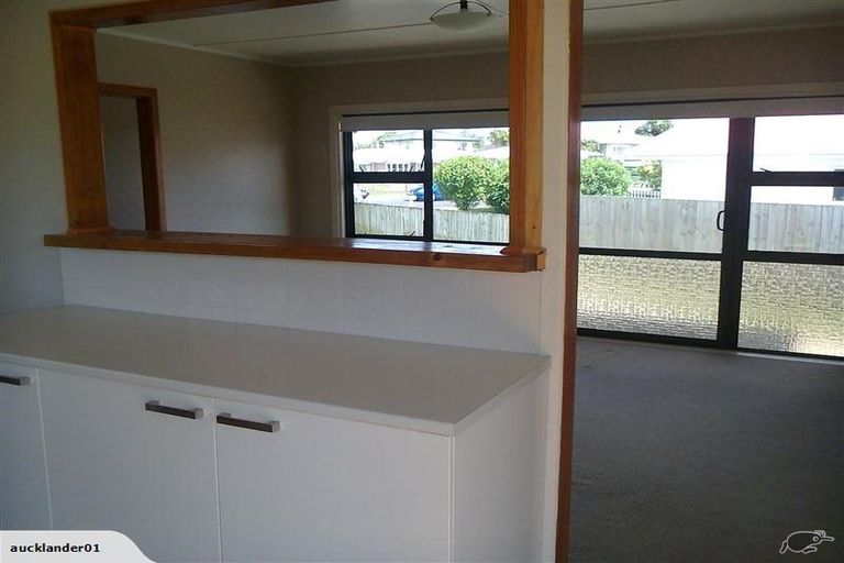 Photo of property in 172 Queen Street, Pukekohe, 2120