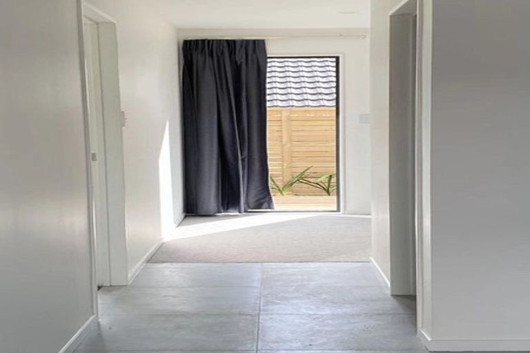 Photo of property in 16 Panga Place, Henderson, Auckland, 0612