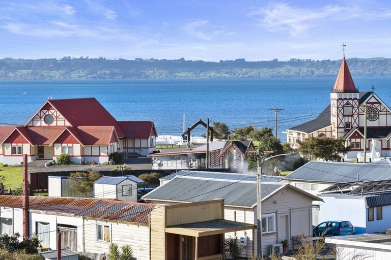 Photo of property in 21 Lake Road, Ohinemutu, Rotorua, 3010