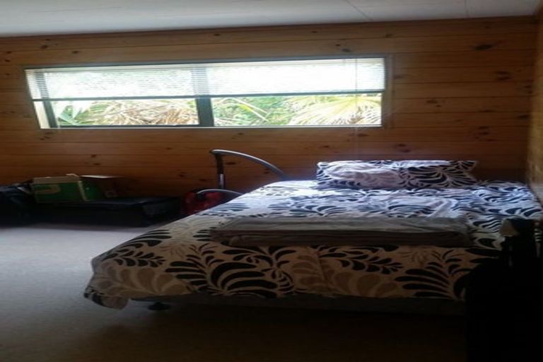 Photo of property in 26 Claverdon Drive, Massey, Auckland, 0614