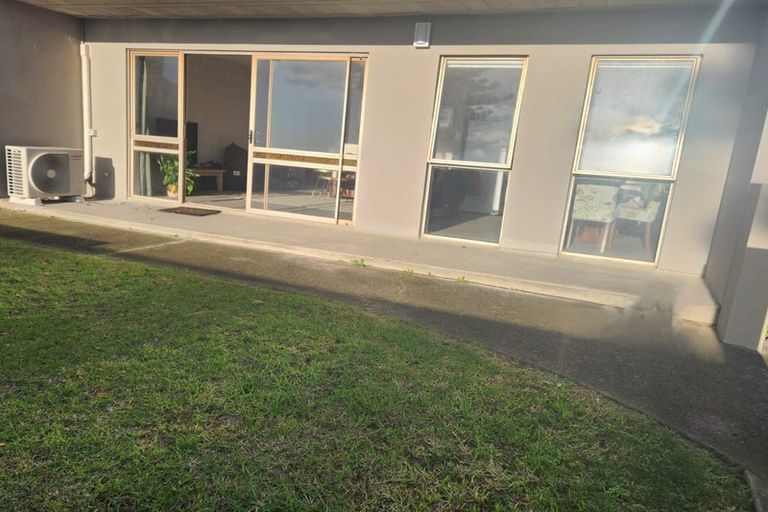 Photo of property in 90b Marine Parade, Mount Maunganui, 3116