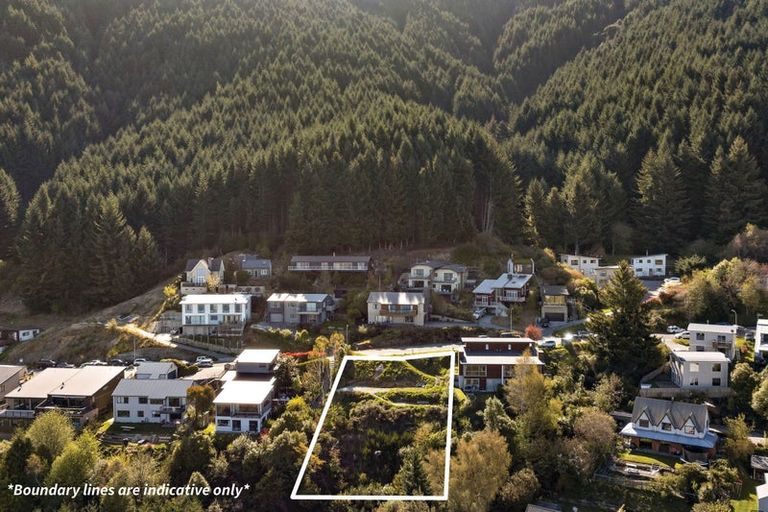 Photo of property in 38 Dart Place, Fernhill, Queenstown, 9300