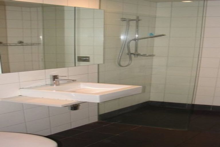 Photo of property in The Wellington Suites, 481/233 Cuba Street, Te Aro, Wellington, 6011