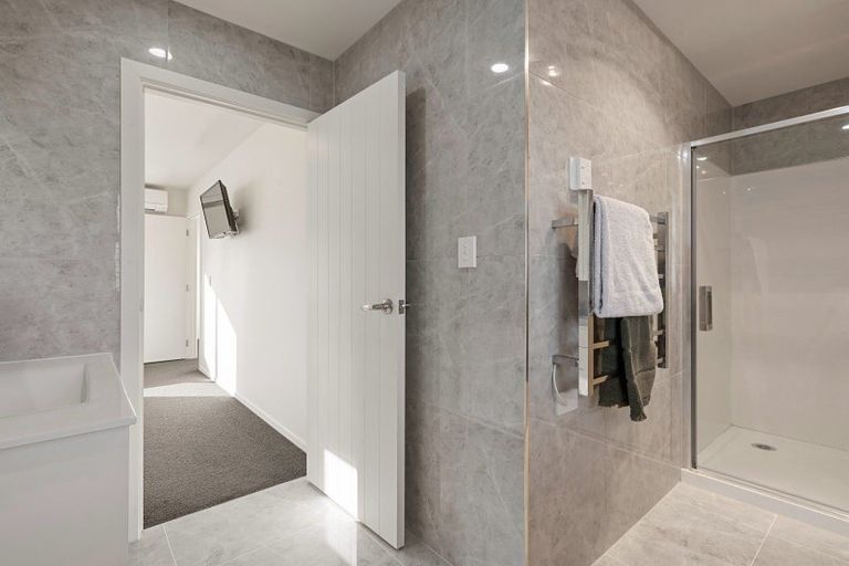 Photo of property in 17a Ranfurly Avenue, Fairfield, Hamilton, 3214