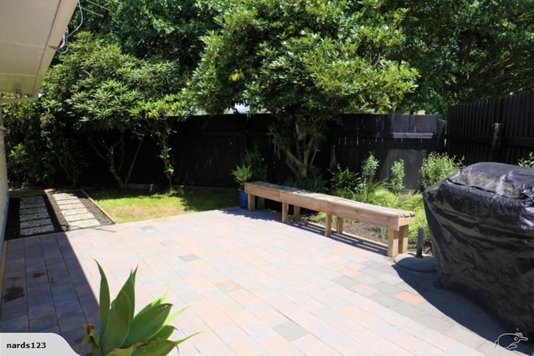 Photo of property in 2/4 Lionel Sharp Place, Pukekohe, 2120