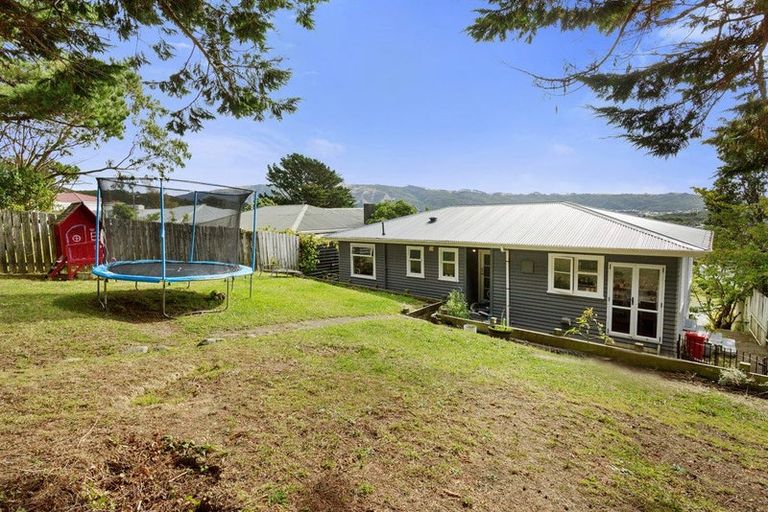 Photo of property in 47 Bedford Street, Cannons Creek, Porirua, 5024