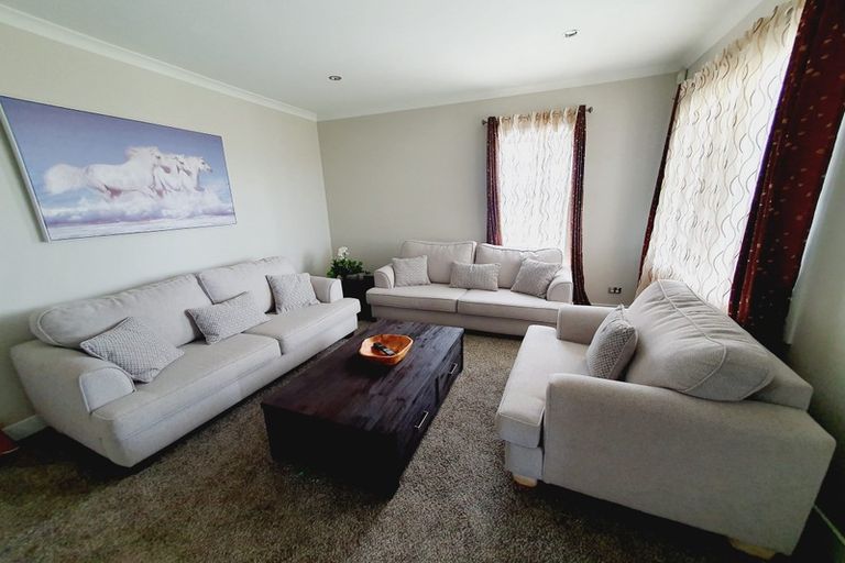 Photo of property in 37 Purser Crescent, Flagstaff, Hamilton, 3210