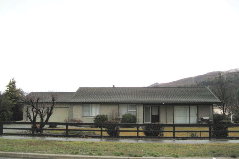 Photo of property in 25 Newcastle Street, Clyde, 9330