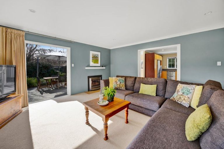 Photo of property in 51 Shelter Grove, Frankleigh Park, New Plymouth, 4310