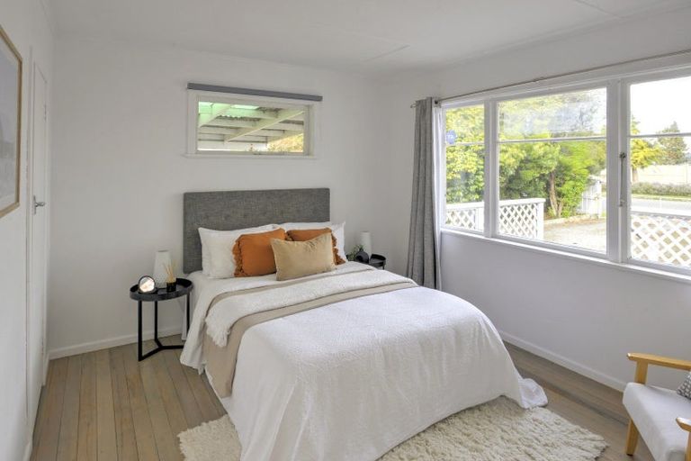 Photo of property in 37 Brandon Street, Featherston, 5710