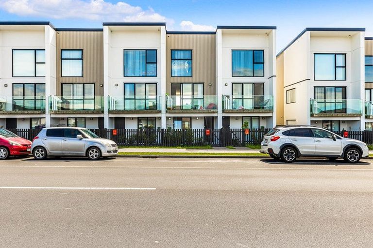 Photo of property in 169b Wainui Road, Silverdale, 0932