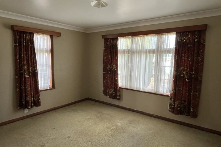 Photo of property in 1010 Tremaine Avenue, Roslyn, Palmerston North, 4414