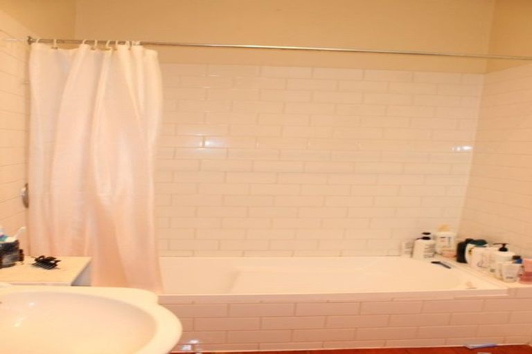 Photo of property in 241 Stuart Street, Dunedin Central, Dunedin, 9016