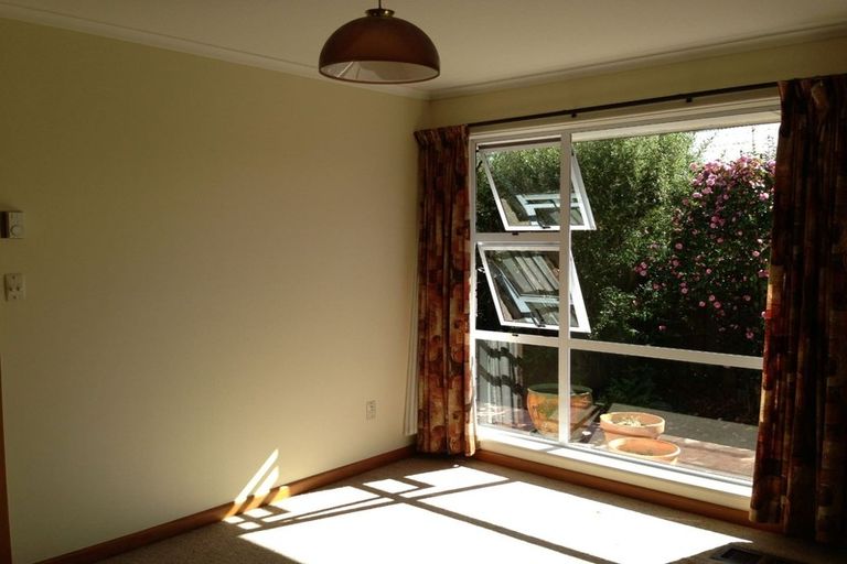 Photo of property in 12 Westmont Street, Ilam, Christchurch, 8041