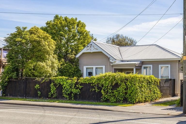 Photo of property in 485 Barbadoes Street, Edgeware, Christchurch, 8013