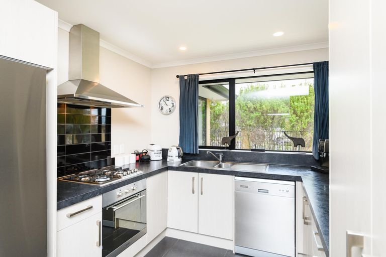 Photo of property in 15a Thomson Street, West End, Palmerston North, 4412