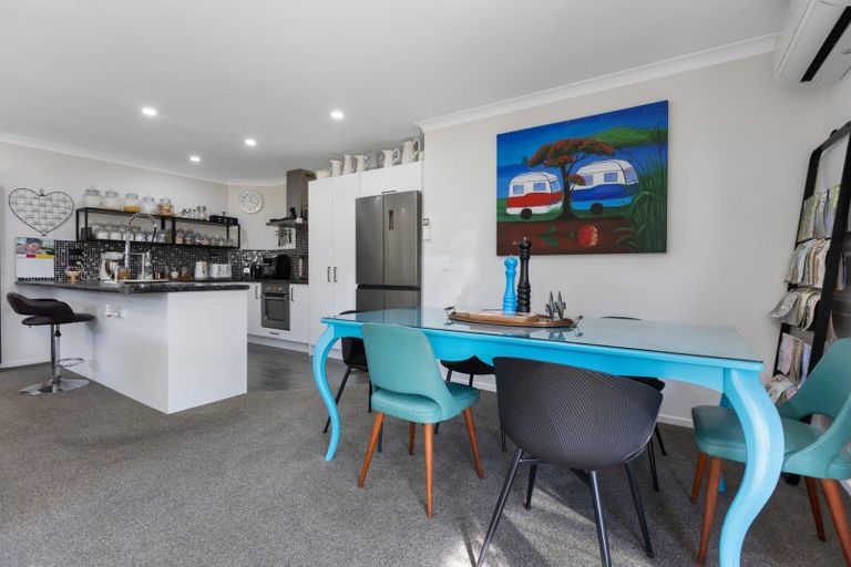 Photo of property in 67a Queen Street, Waitara, 4320