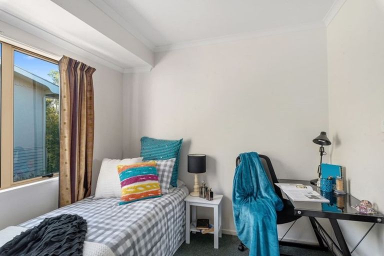 Photo of property in 1/16 Ocean View Road, Hatfields Beach, Orewa, 0931