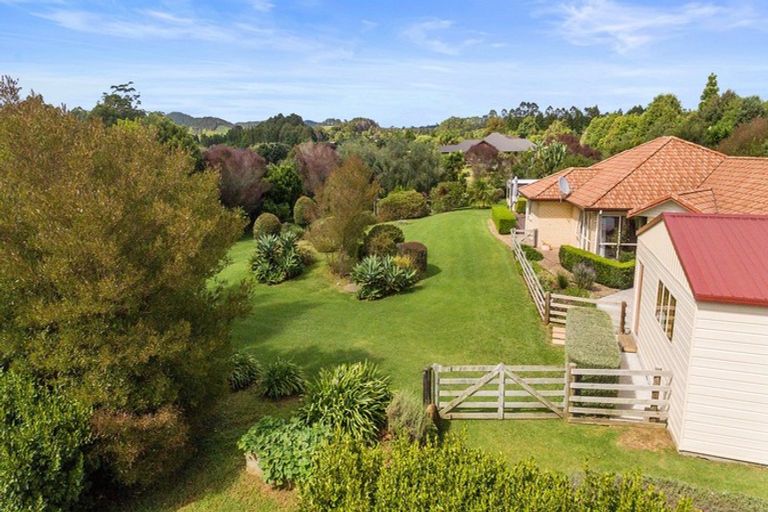 Photo of property in 97 Shepherd Road, Kerikeri, 0230