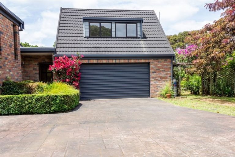 Photo of property in 114 Riverview Road, Kerikeri, 0230