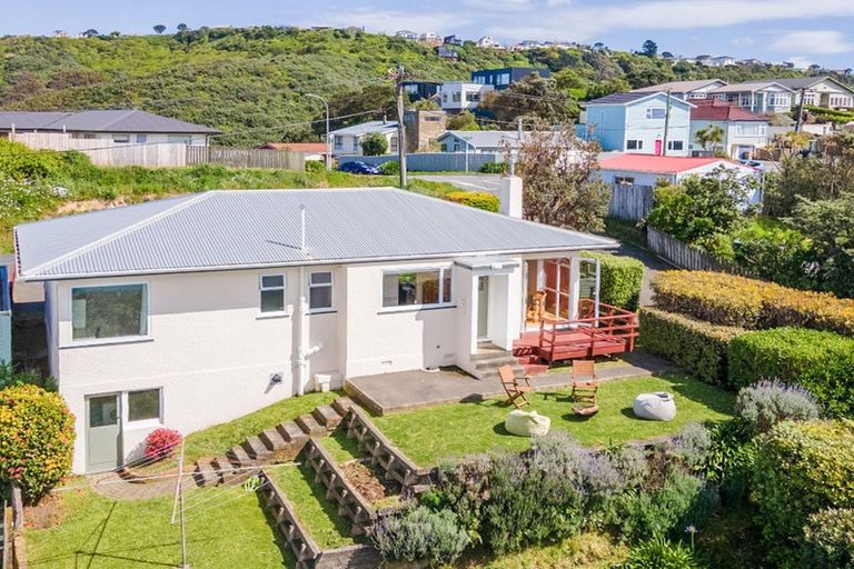 Photo of property in 73 View Road, Houghton Bay, Wellington, 6023
