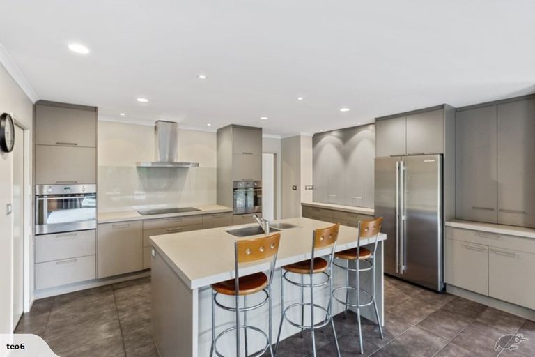 Photo of property in 80 Old Barn Road, Opaheke, Papakura, 2584