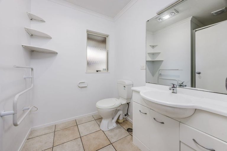 Photo of property in 9 Ashmere Lane, Weymouth, Auckland, 2103