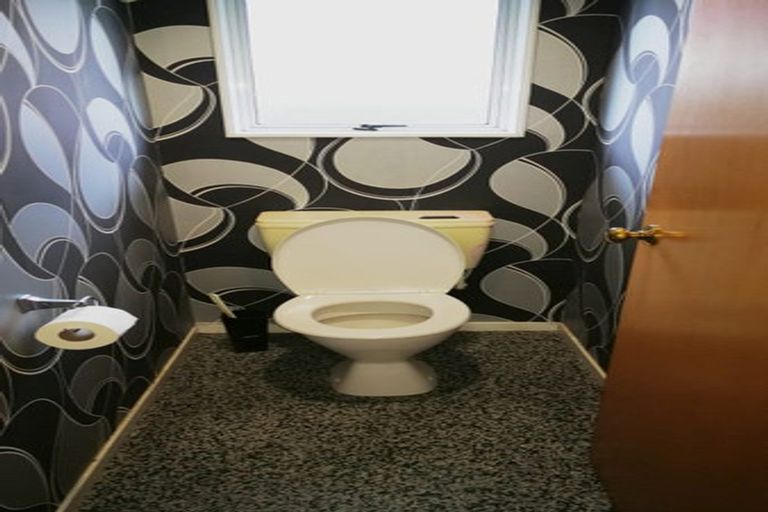 Photo of property in 2/20 Steeple Rise, Pakuranga, Auckland, 2010