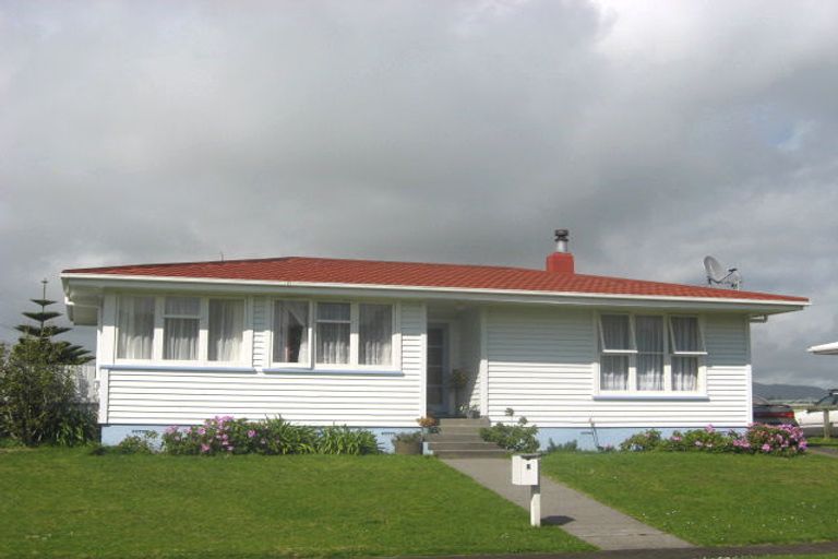 Photo of property in 8 Tohu Place, Spotswood, New Plymouth, 4310