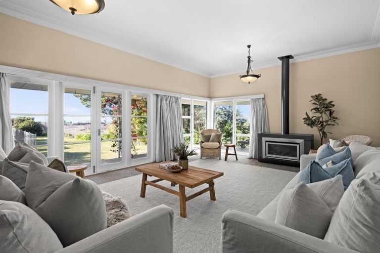 Photo of property in 755 Main North Road, Bay View, Napier, 4182