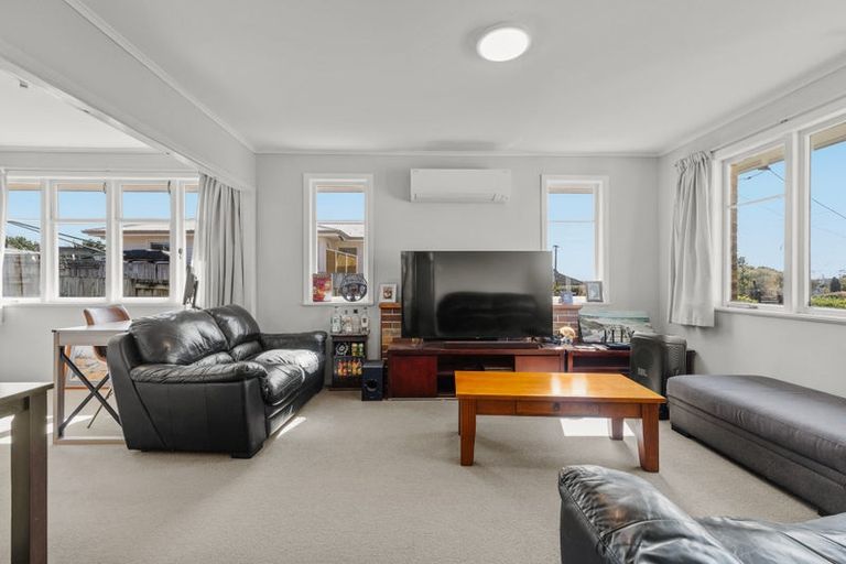 Photo of property in 15a Pine Avenue, Otumoetai, Tauranga, 3110