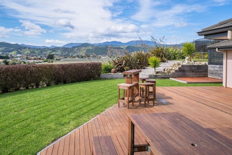 Photo of property in 9 Katania Heights, Brightwater, 7022