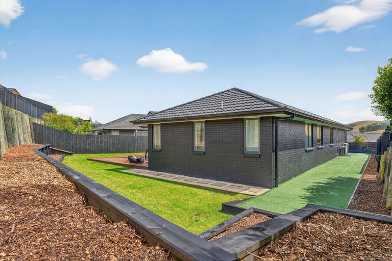 Photo of property in 4 Porokaiwhiri Avenue, Helensville, 0800
