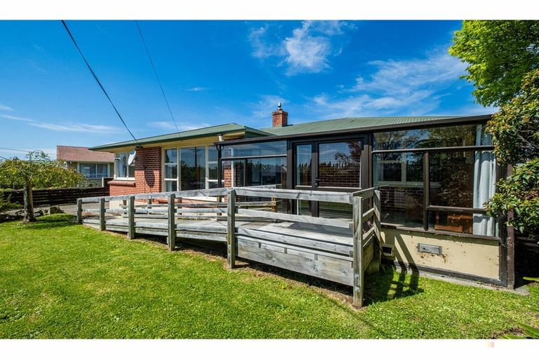 Photo of property in 6 Durham Street, Waimate, 7924