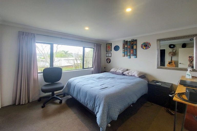 Photo of property in 9 Tapu Road, Huapai, Kumeu, 0810