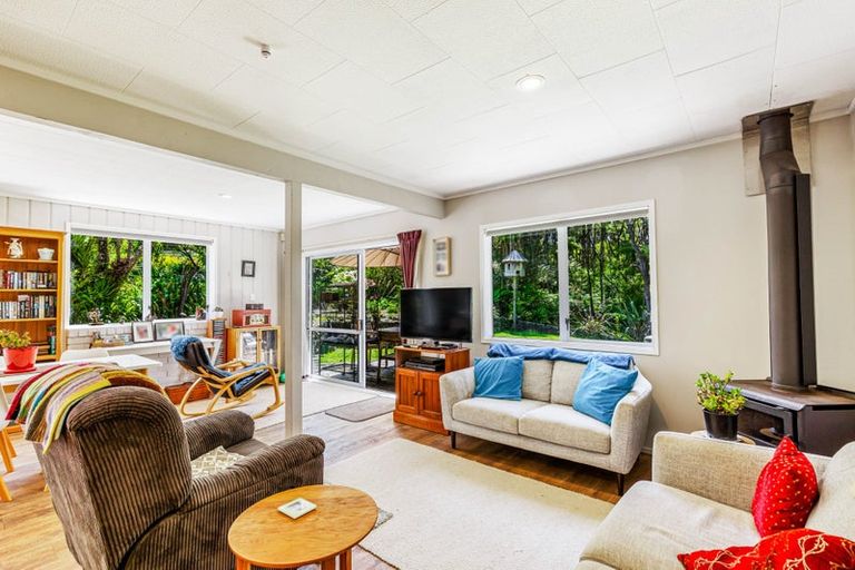 Photo of property in 17 Yelash Road, Massey, Auckland, 0614