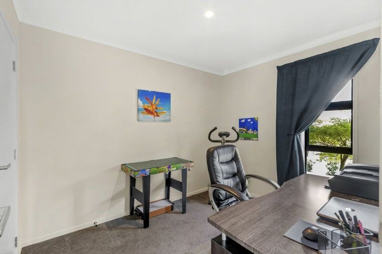 Photo of property in 20 Costello Drive, Ngatea, 3503