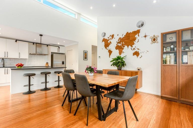 Photo of property in 3 Ramarama Lane, Crofton Downs, Wellington, 6035