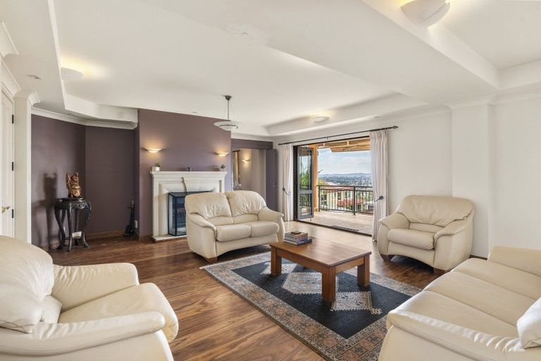 Photo of property in 156 Redoubt Road, Flat Bush, Auckland, 2019