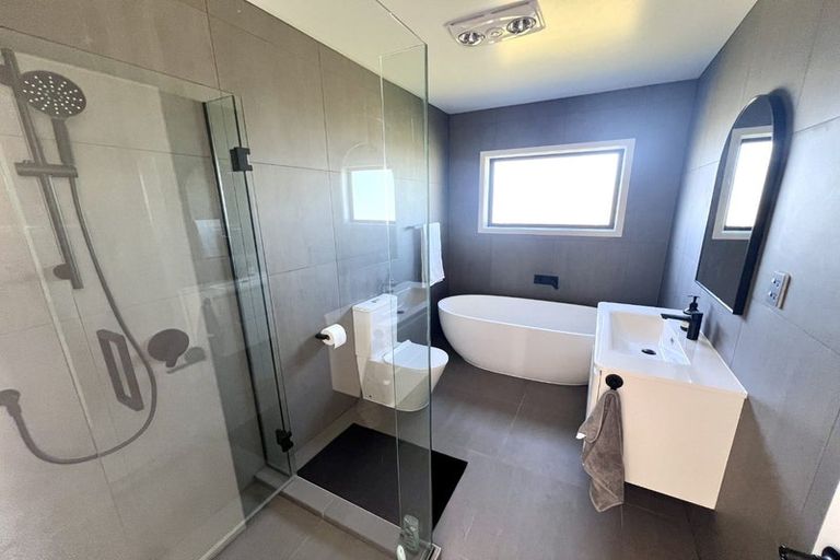 Photo of property in 43 Kikorangi Drive, Wainui, 0992