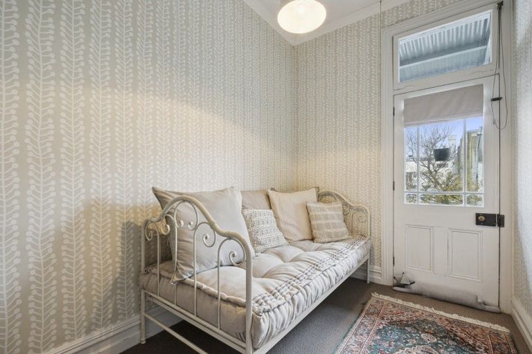 Photo of property in 323 Rattray Street, Dunedin Central, Dunedin, 9016