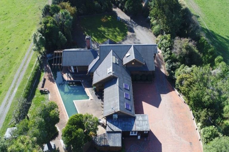 Photo of property in 1104 Lockwood Road, Kairanga, Palmerston North, 4475