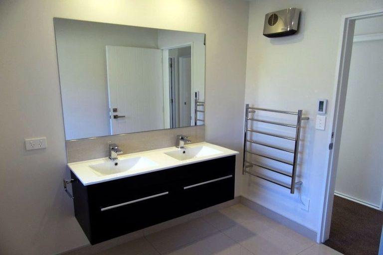 Photo of property in 12a Studholme Street, Somerfield, Christchurch, 8024