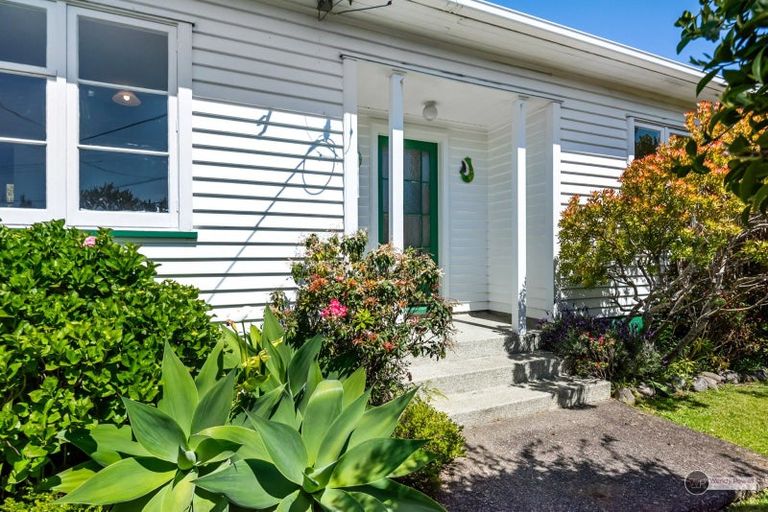Photo of property in 4 Rata Street, Naenae, Lower Hutt, 5011