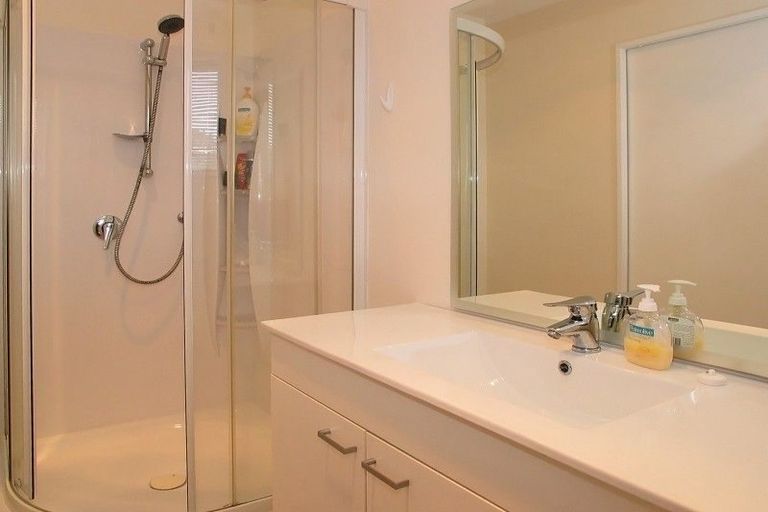 Photo of property in 60 Leeward Drive, Whitby, Porirua, 5024